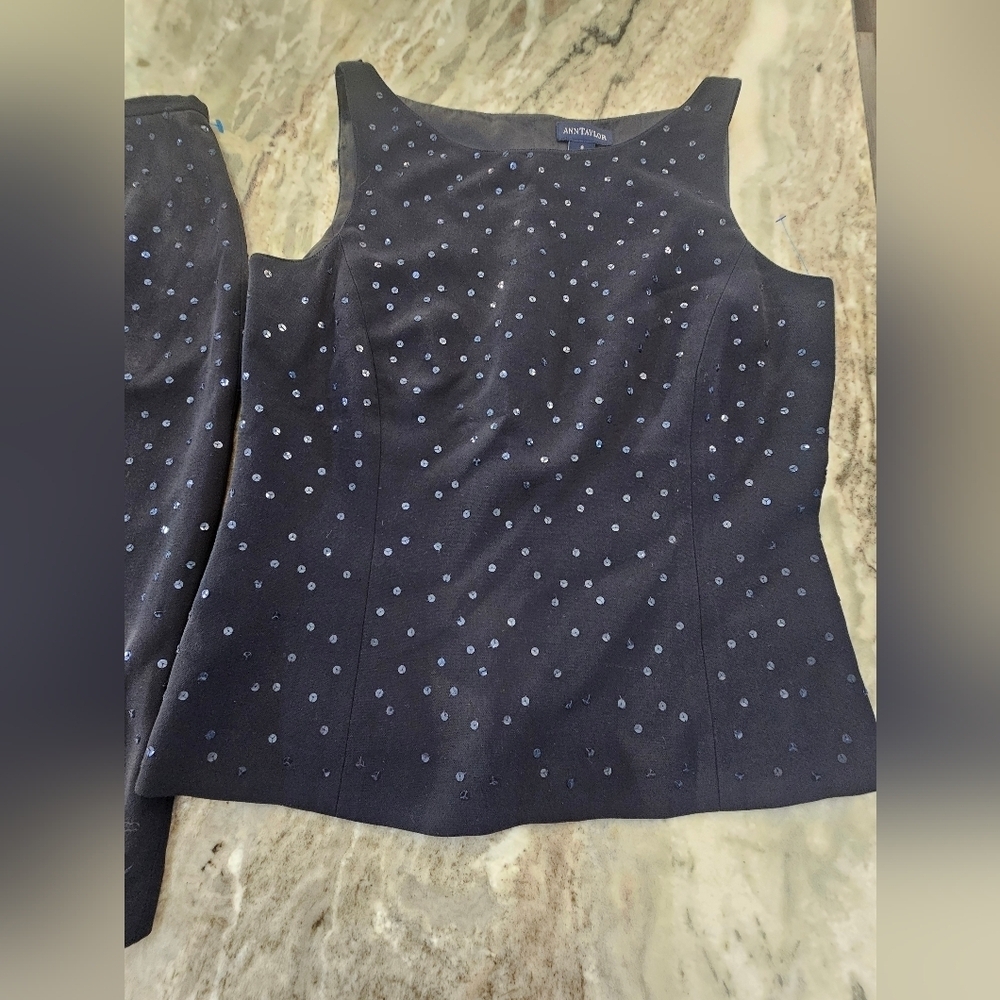 Ann Taylor Sleeveless Navy Blue Sequence Top Size 8 & Skirt Size 6 Set - Picture 2 of 12